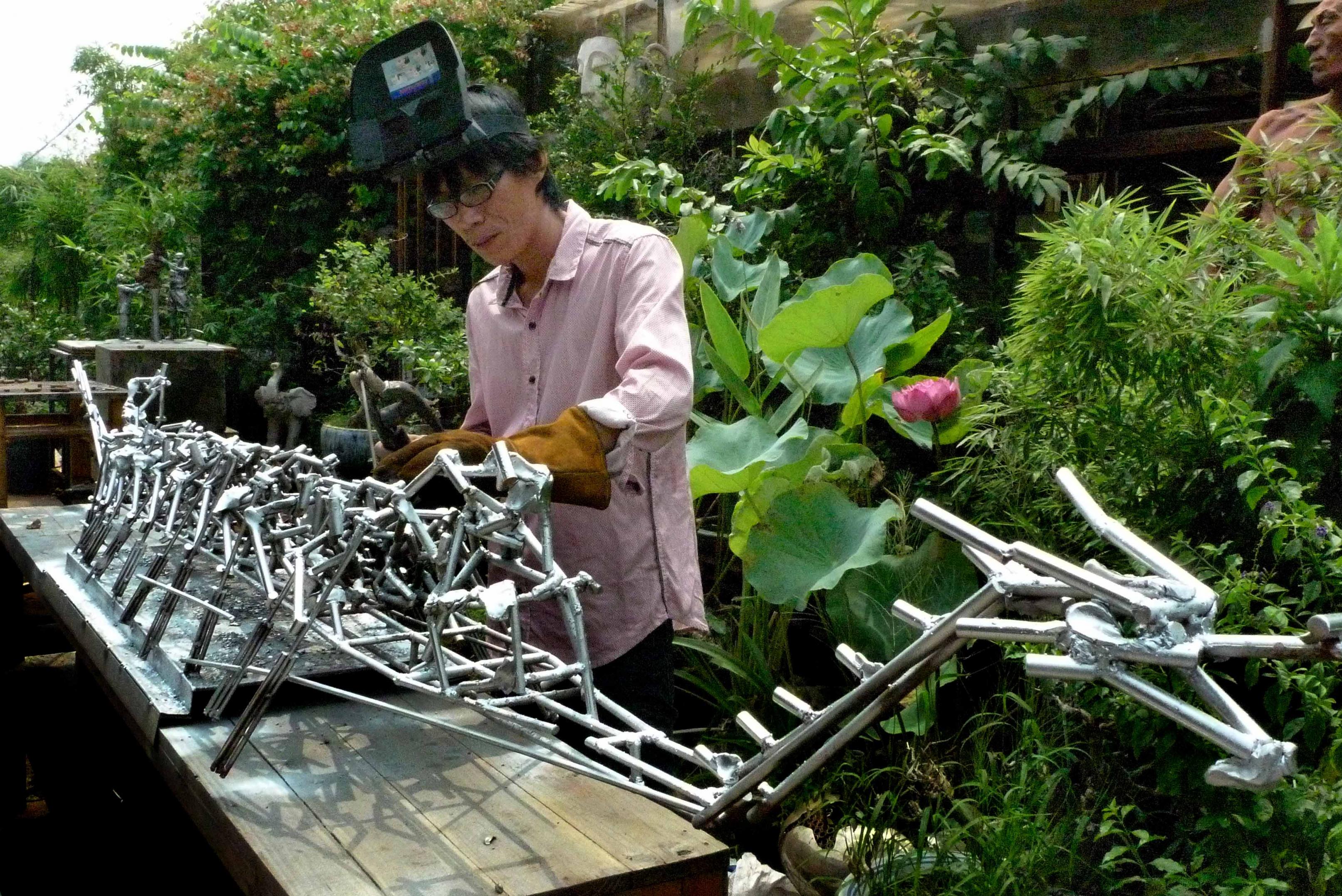 激情盛会和谐亚洲  钢铁柔情梦－－欧武雕塑展