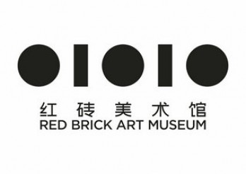 红砖美术馆logo
