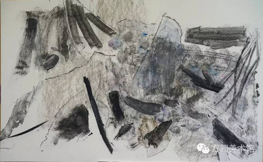 ！《山水赋之七》77x53.5cm ，2015年，卡纸上色粉笔、水彩、铅笔及蜡纸拼贴等