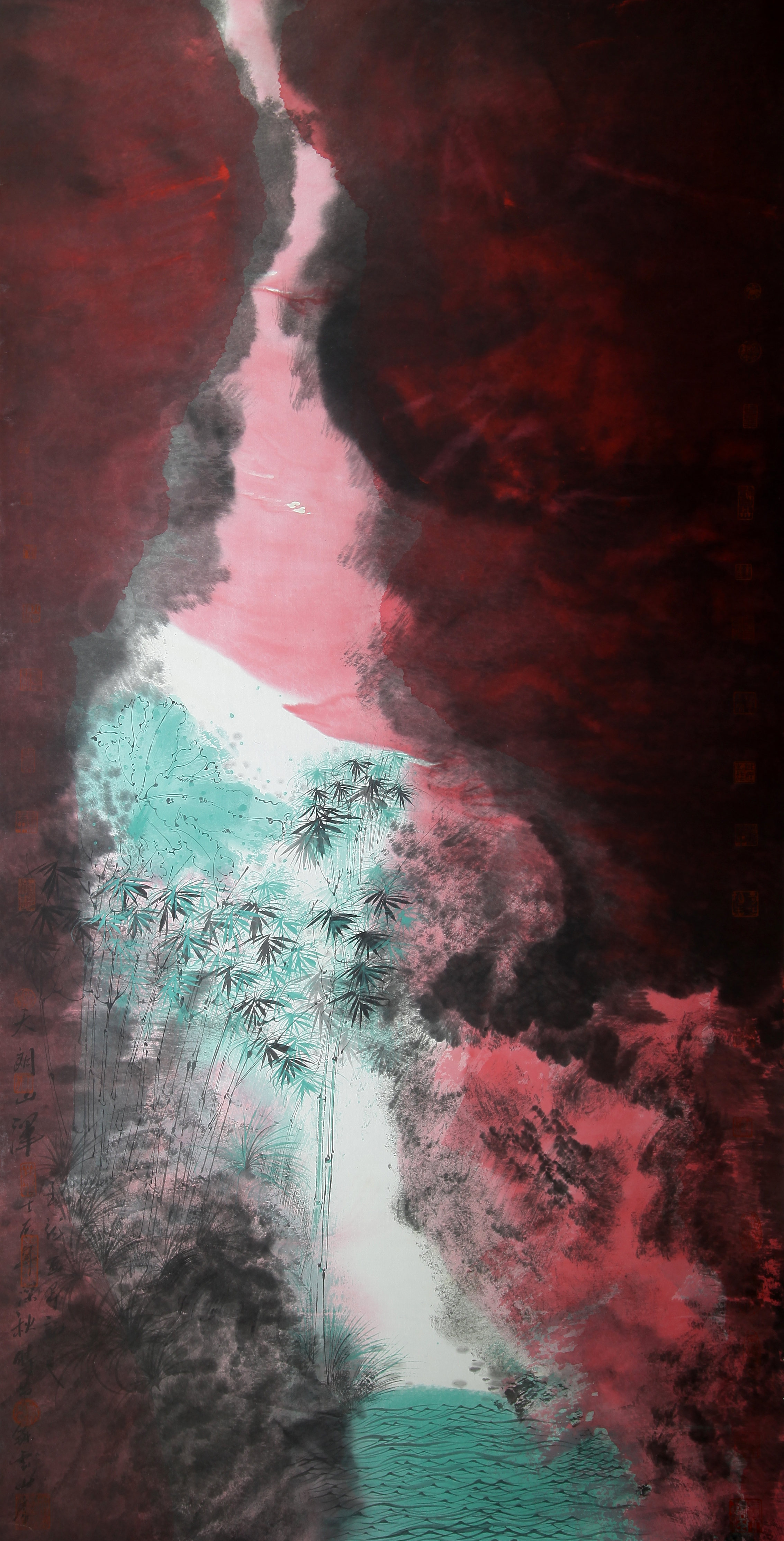王龙（天朗山浑红云染）中国画，200cmx200cm，2014年