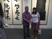 与天津美院闫秉会老师合影