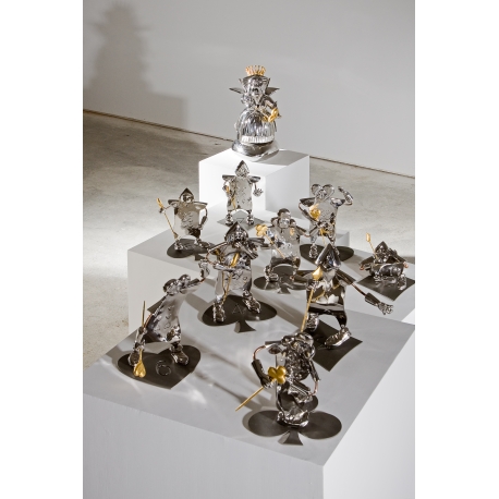 追殺愛麗絲 Kill Alice 2009-2010不鏽鋼‧銅‧金箔stainless steel‧bronze‧gold foil尺寸各異Dimension size 