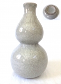 Gray double gourd crackle glaze vase Republic