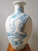 人物瓷瓶