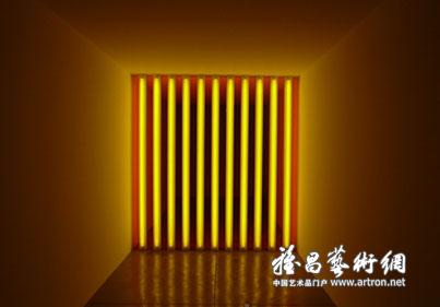 极简派名家弗拉文（Dan Flavin)回顾展